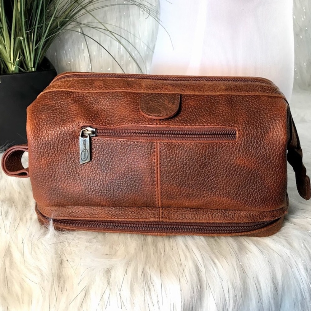 Amerileather toiletries bag